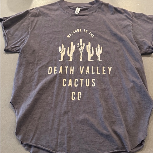 Pebby Forevee Tops - Death Valley Cactus Co Gray T-Shirt